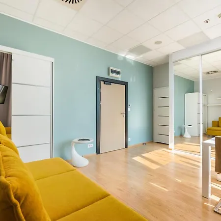 Jerozolimskie Studio 406 *